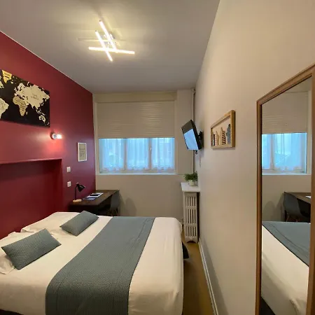Hotel De La Marne 2*