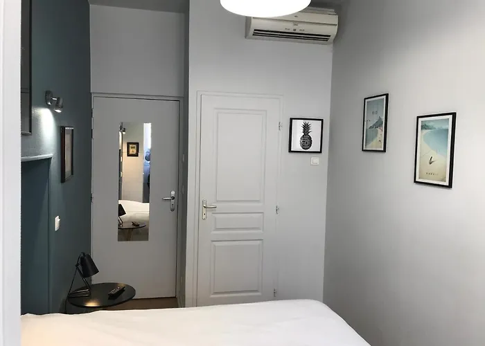 Lyo - Centre Perrache Hotel 2*