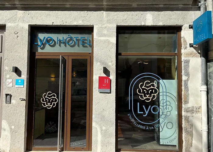 Lyo - Centre Perrache 2*