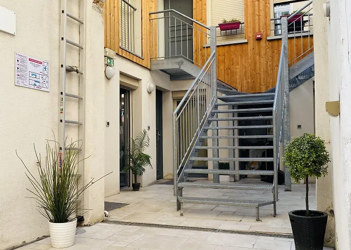 Lyo - Centre Perrache Hotel 2*