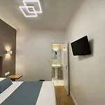 Lyo - Centre Perrache Hotel 2*