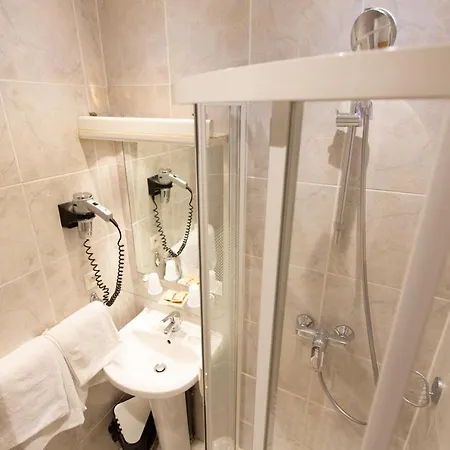 Hotel Lyo - Centre Perrache Lyon