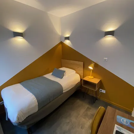 Lyo - Centre Perrache 2*